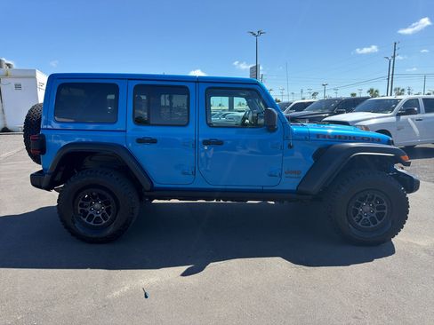 Used 2022 Jeep Wrangler Unlimited Rubicon w/ Xtreme Recon 35" Tire Package AWD/4WD image 5