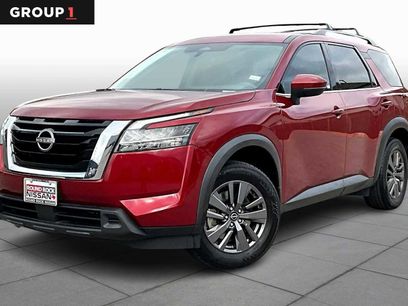 Certified 2022 Nissan Pathfinder SV