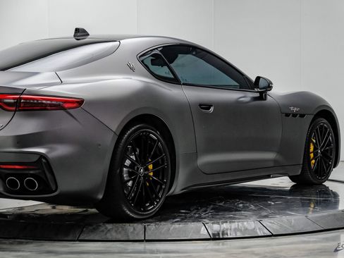Used 2024 Maserati GranTurismo Trofeo AWD/4WD image 23