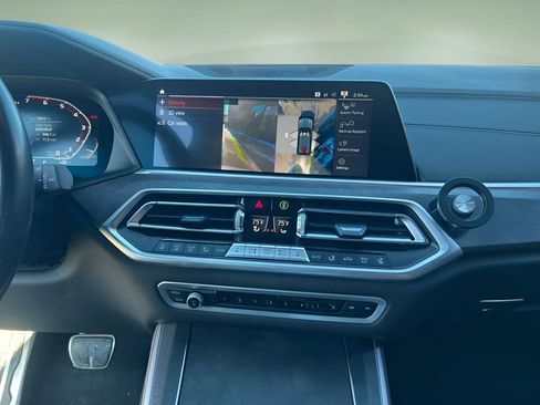 Used 2021 BMW X5 M50i w/ Premium Package image 13