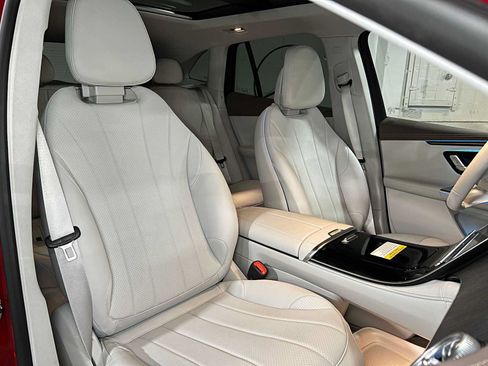 Used 2026 Mercedes-Benz EQE 320 4MATIC SUV image 13