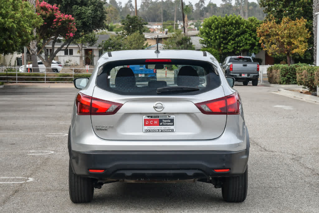 Used 2019 Nissan Rogue Sport S w/ Appearance Package FWD image 8