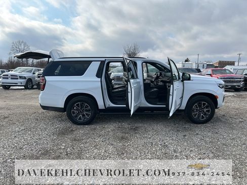 Used 2024 Chevrolet Suburban Z71 w/ Z71 Off-Road Package image 32