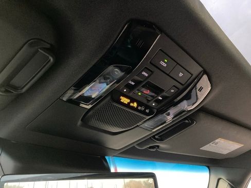 Certified 2024 Toyota Land Cruiser Base image 30