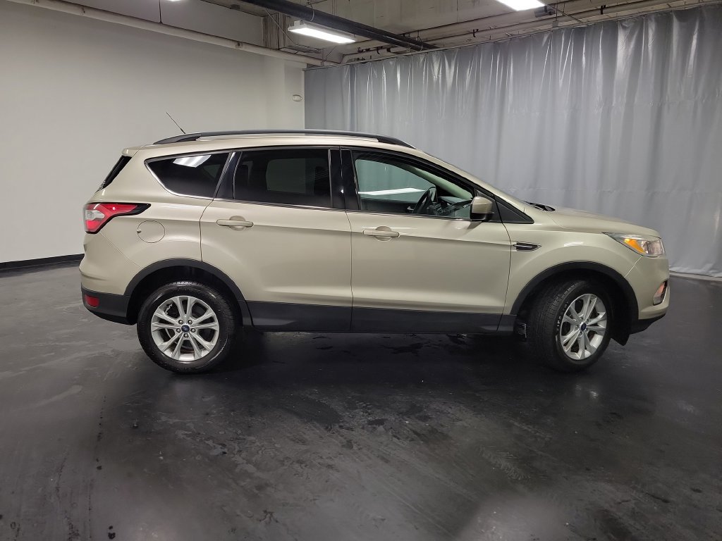 Used 2018 Ford Escape SE AWD/4WD image 10