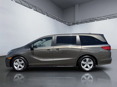 Used 2019 Honda Odyssey EX image 2