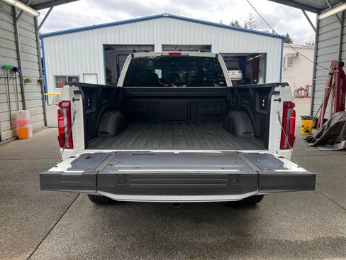 Used 2025 Ford F150 Lariat w/ Equipment Group 502A High AWD/4WD image 8