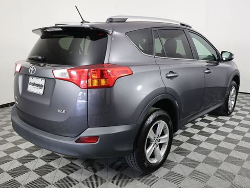 Used 2015 Toyota RAV4 XLE FWD image 2
