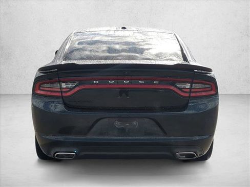 Used 2019 Dodge Charger SXT w/ Blacktop Package image 6