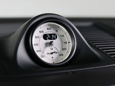 New 2026 Porsche Macan GTS image 23