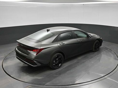 New 2026 Hyundai Elantra Sport FWD image 31