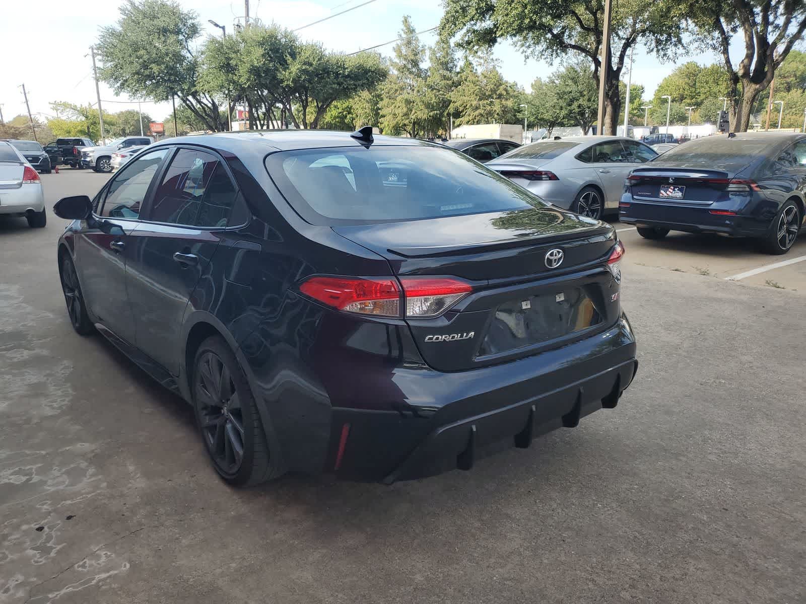 Used 2025 Toyota Corolla SE FWD image 4