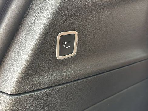 New 2026 Chrysler Pacifica Pinnacle image 34