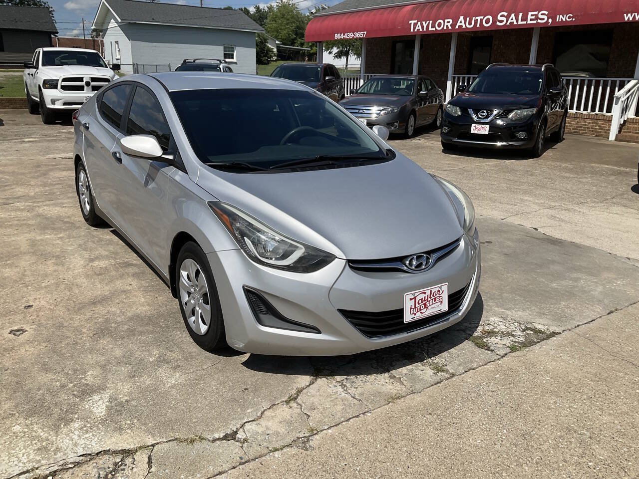Used 2016 Hyundai Elantra SE FWD image 1