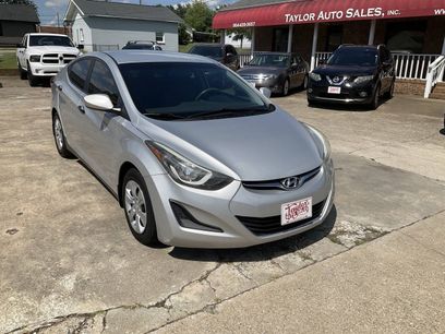 Used 2016 Hyundai Elantra SE
