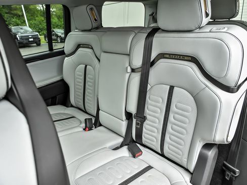 Used 2023 Rivian R1S Adventure AWD/4WD image 19
