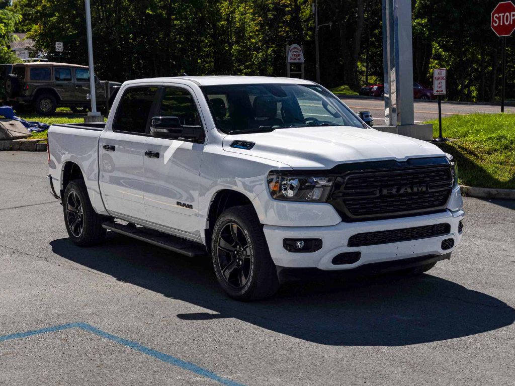 Used 2024 RAM 1500 Big Horn AWD/4WD image 3