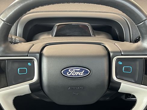 Used 2025 Ford Expedition Platinum w/ Driver's Package AWD/4WD image 44