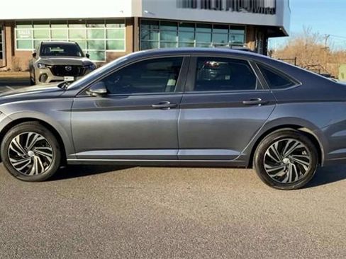 Used 2019 Volkswagen Jetta SEL Premium image 5