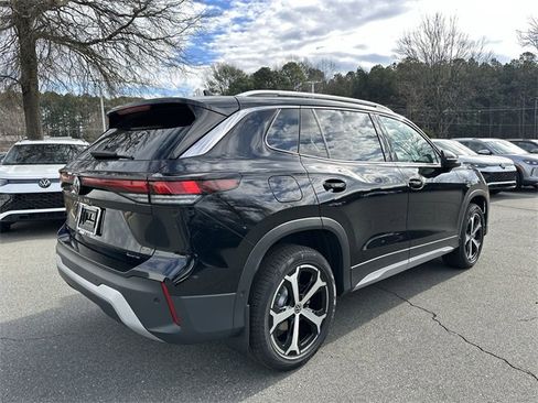New 2026 Volkswagen Tiguan SE image 5