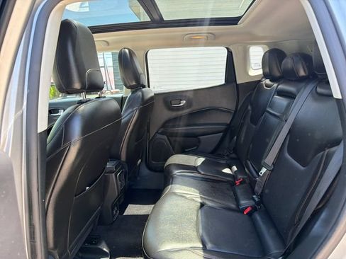 Used 2018 Jeep Compass Limited w/ Navigation Group AWD/4WD image 27