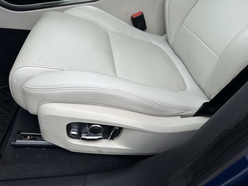 Used 2023 Jaguar F-PACE R-Dynamic S AWD/4WD image 17