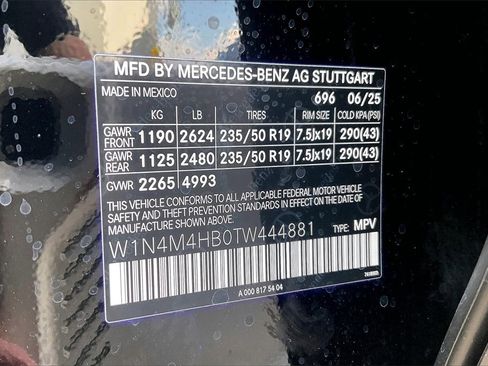 New 2026 Mercedes-Benz GLB 250 4MATIC image 18