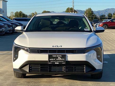 New 2026 Kia K4 LXS image 7