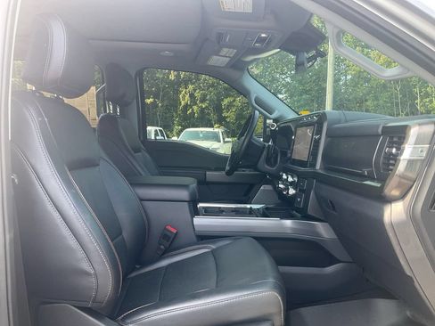 Used 2024 Ford F250 Lariat w/ Lariat Ultimate Package AWD/4WD image 12