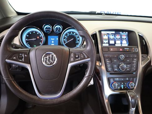 Used 2013 Buick Verano Base image 22