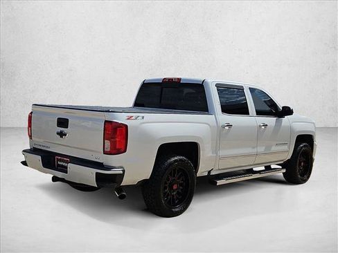 Used 2017 Chevrolet Silverado 1500 LTZ Z71 w/ LTZ Plus Package AWD/4WD image 5