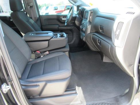 Used 2022 Chevrolet Silverado 1500 Custom AWD/4WD image 10