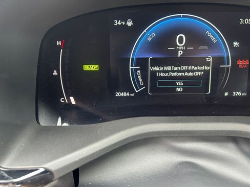 Used 2025 Toyota Camry SE image 41