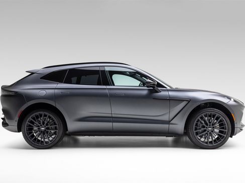 Used 2022 Aston Martin DBX AWD/4WD image 8