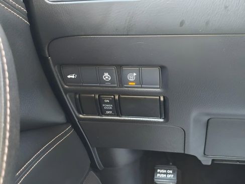 Used 2021 Nissan Armada Platinum w/ Captain's Chairs Package image 27