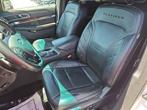 Used 2016 Ford Explorer Platinum AWD/4WD image 18