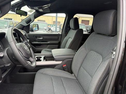 New 2026 RAM 1500 Express AWD/4WD image 9