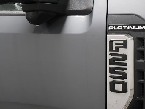 Used 2024 Ford F250 Platinum AWD/4WD image 37
