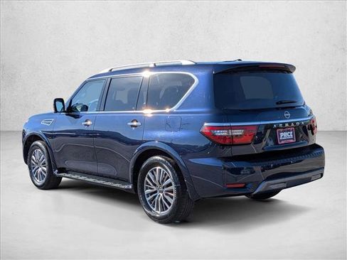 Used 2024 Nissan Armada SL w/ Captain's Chairs Package image 8