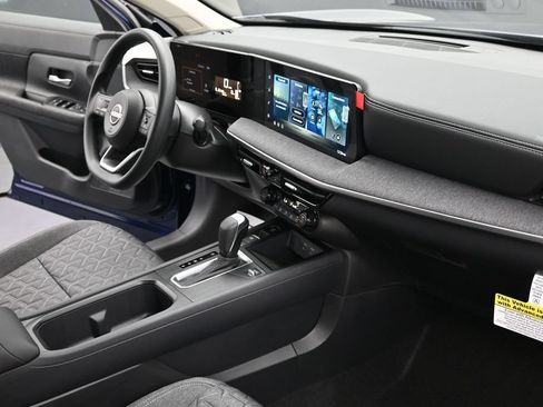 New 2026 Nissan Kicks SV w/ Cold Weather Package FWD image 36