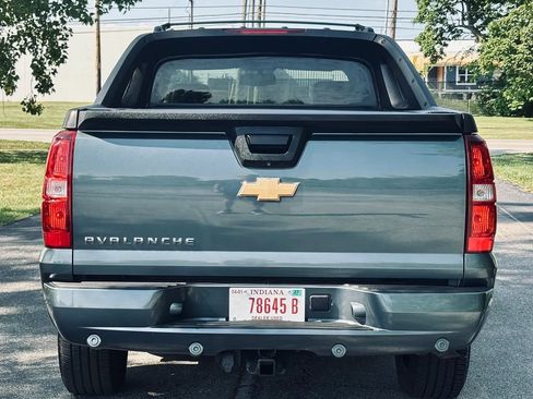 Used 2012 Chevrolet Avalanche LT w/ All-Star Edition AWD/4WD image 13