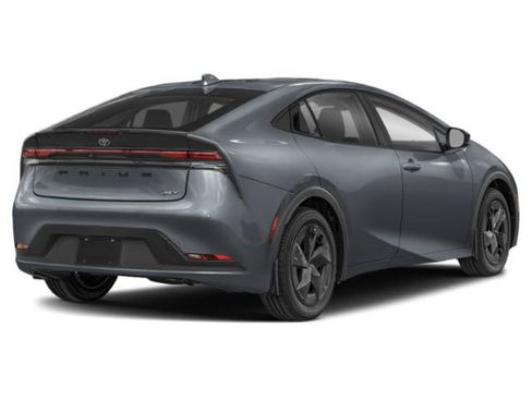 Used 2024 Toyota Prius LE FWD image 2