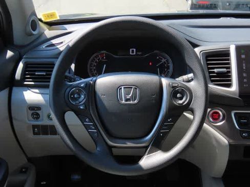 Used 2016 Honda Pilot EX image 19