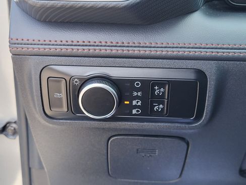 Used 2024 Ford Mustang Premium image 21