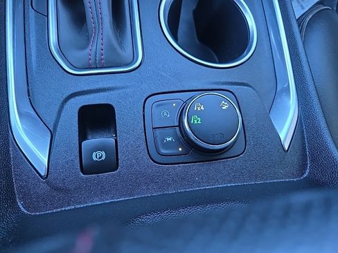 Used 2022 Chevrolet Traverse RS w/ LPO, Floor Liner Package image 60