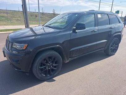 Used 2020 Jeep Grand Cherokee Altitude