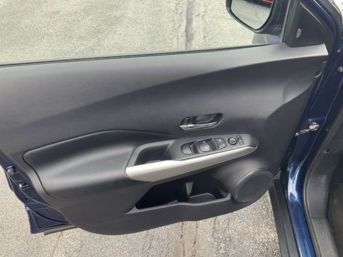 Used 2020 Nissan Kicks SR FWD image 25