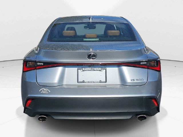 Used 2024 Lexus IS 300 w/ Comfort Package RWD image 4