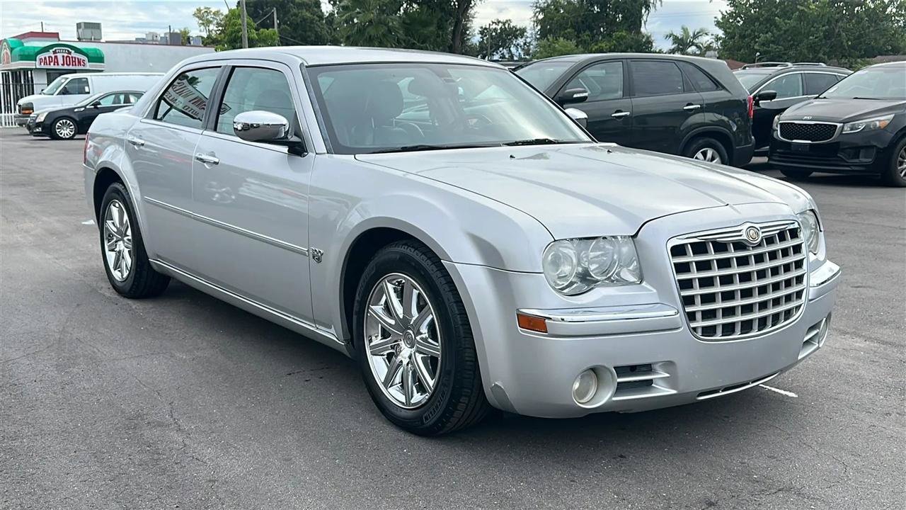 Used 2007 Chrysler 300 C RWD image 4