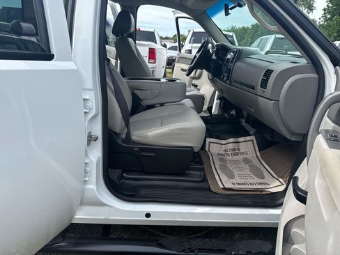 Used 2012 Chevrolet Silverado 2500 W/T AWD/4WD image 19